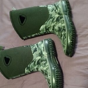 Black and Green Rain and Snow Boots